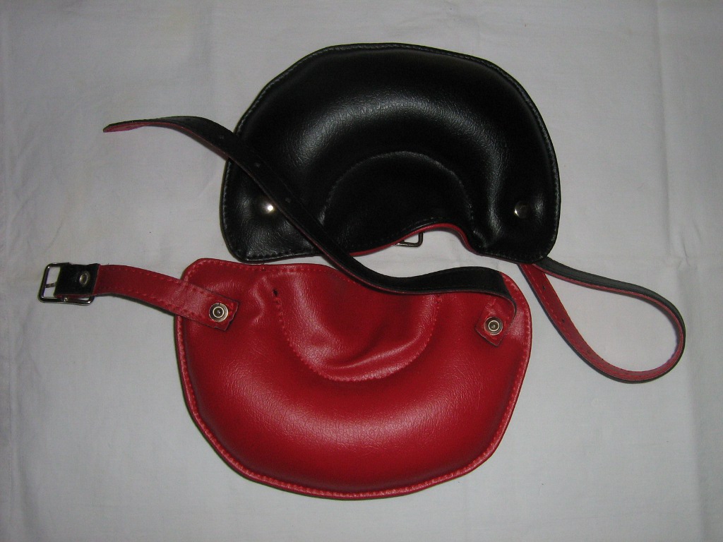 AF002PC Paracolpi in Sky nei colori ROSSO, NERO e ROSSO-NERO AF002PC Paracolpi in Sky nei colori ROSSO, NERO e ROSSO-NERO