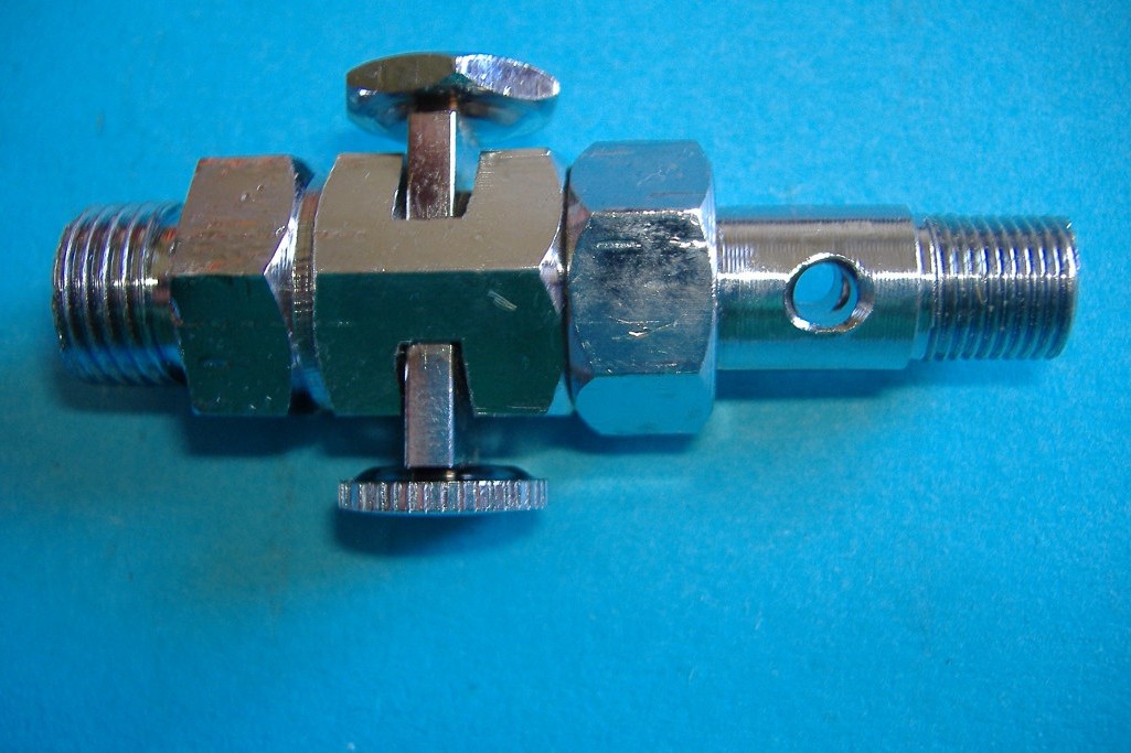 A cassetto per moto di nazionalità inglese e moto BSA, passo dei filetti 3/8 1/4 A cassetto per moto di nazionalità inglese e moto BSA, passo dei filetti 3/8 1/4