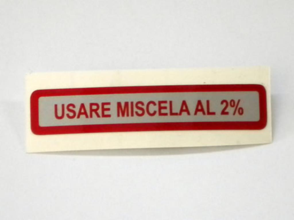 ADESIVO USARE MISCELA AL 2% ADESIVO USARE MISCELA AL 2%